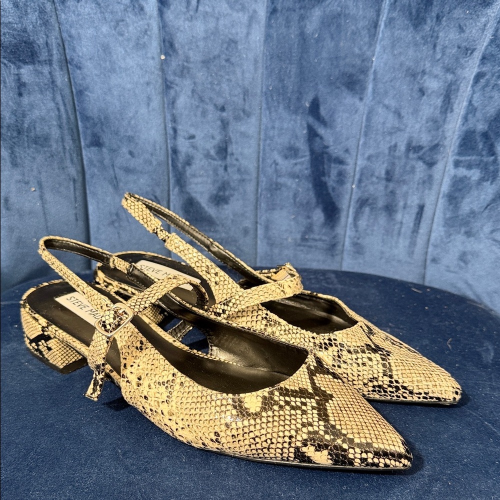 Steve Madden Beige Snake Print Slingback Flats